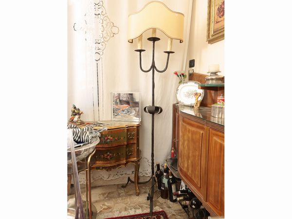 Torciera da terra in ferro battuto  - Asta La casa moderna  - Associazione Nazionale - Case d'Asta italiane