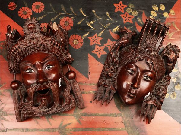 Coppia di maschere in mogano, Cina  - Asta La casa moderna  - Associazione Nazionale - Case d'Asta italiane