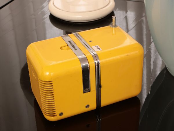 Radio Cubo TS 522, Marco Zanuso e Richard Sapper per Brionvega  - Asta La casa moderna  - Associazione Nazionale - Case d'Asta italiane