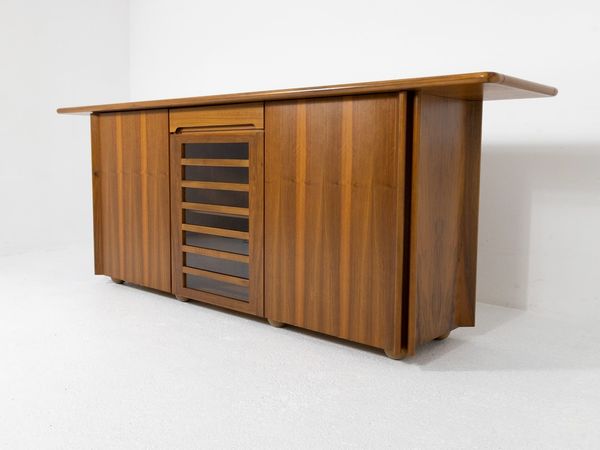 Credenza in legno di noce  - Asta La casa moderna  - Associazione Nazionale - Case d'Asta italiane