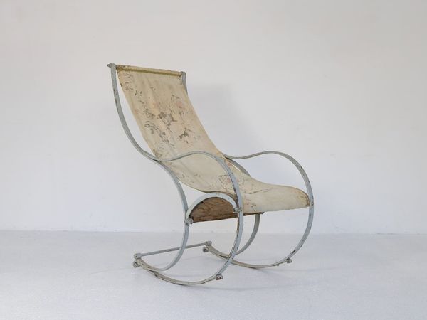 Sedia a dondolo in ferro laccato bianco  - Asta La casa moderna  - Associazione Nazionale - Case d'Asta italiane