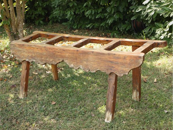 Grande fioriera rustica in legno tenero  - Asta La casa moderna  - Associazione Nazionale - Case d'Asta italiane