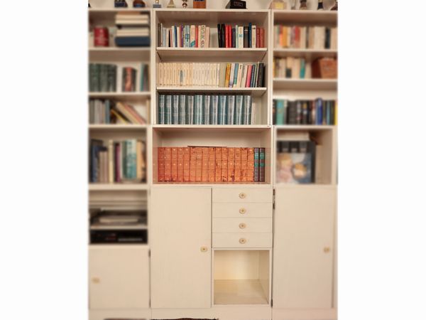 Libreria modulare in laminato bianco Cub8, Angelo Mangiarotti per Poltronova, 1968  - Asta La casa moderna  - Associazione Nazionale - Case d'Asta italiane