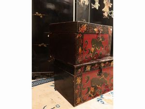 Coppia di bauletti orientali in legno laccato  - Asta La casa moderna  - Associazione Nazionale - Case d'Asta italiane