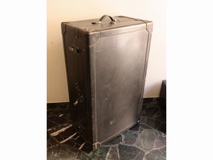 Baule - armadio da viaggio in cuoio bruno, Dunhill  - Asta La casa moderna  - Associazione Nazionale - Case d'Asta italiane