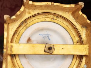 Coppia di vasi in porcellana e bronzo dorato, Sevres  - Asta La casa moderna  - Associazione Nazionale - Case d'Asta italiane