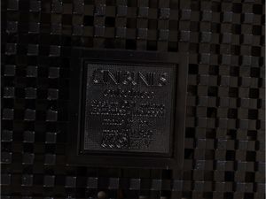 Due complementi per l'illuminazione di gusto moderno  - Asta La casa moderna  - Associazione Nazionale - Case d'Asta italiane