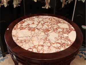 Tavolino in mogano  - Asta La casa moderna  - Associazione Nazionale - Case d'Asta italiane