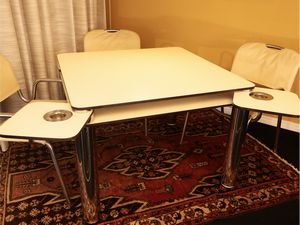 Tavolo da gioco Poker, Joe Colombo per Zanotta  - Asta La casa moderna  - Associazione Nazionale - Case d'Asta italiane