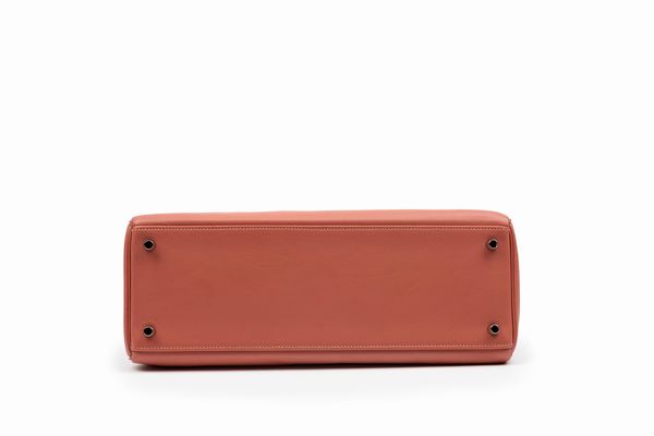 Hermès : Borsa Kelly Retourne 35 cm  - Asta Luxury Fashion - Associazione Nazionale - Case d'Asta italiane