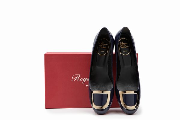 Roger Vivier : Scarpa  - Asta Luxury Fashion - Associazione Nazionale - Case d'Asta italiane