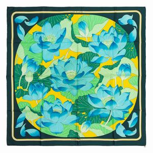 Hermès - Foulard Fleurs de Lotus