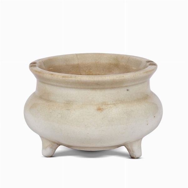 LAVAPENNELLI, VASO, INCENSIERE CON TRE PIEDI E INCENSIERE, CINA, DINASTIA QING, SEC. XVIII  - Asta Arte Orientale 东方艺术 - Associazione Nazionale - Case d'Asta italiane