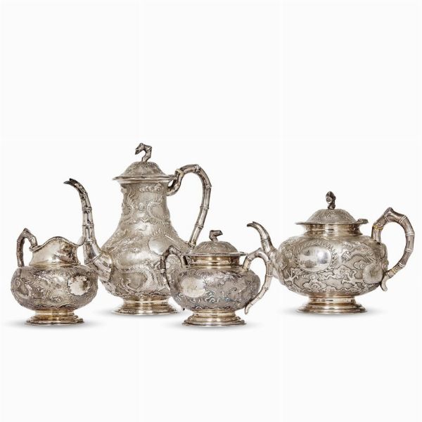 SERVITO DI DUE TEIERE, UN PORTAZUCCHERO E UNA BROCCA, CINA, DINASTIA QING, SEC. XIX  - Asta Arte Orientale 东方艺术 - Associazione Nazionale - Case d'Asta italiane