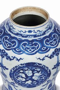 VASO, CINA, DINASTIA QING, SEC. XVIII  - Asta Arte Orientale 东方艺术 - Associazione Nazionale - Case d'Asta italiane