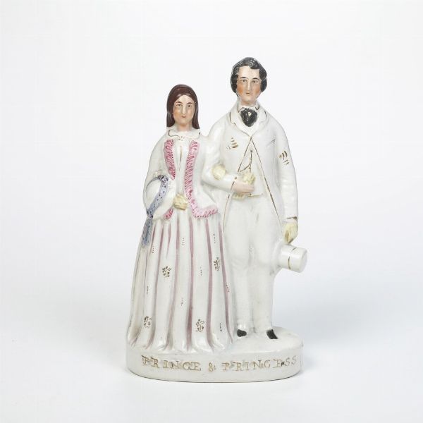 Grande gruppo con re Edoardo VII e la regina Alexandra.<BR>Inghilterra, Staffordshire, inizio del XX secolo.  - Asta Maioliche e Porcellane da Collezione - Associazione Nazionale - Case d'Asta italiane