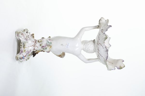 Alzatina.<BR>Nove, Manifattura Antonibon, fine del XIX secolo.  - Asta Maioliche e Porcellane da Collezione - Associazione Nazionale - Case d'Asta italiane