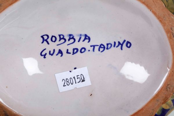 Centrotavola.<BR>Gualdo Tadino, XX secolo.  - Asta Maioliche e Porcellane da Collezione - Associazione Nazionale - Case d'Asta italiane