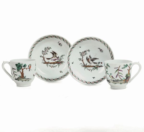 Due tazze e due piattini.<BR>Probabilmente Veneto, XIX secolo.<BR>  - Asta Maioliche e Porcellane da Collezione - Associazione Nazionale - Case d'Asta italiane