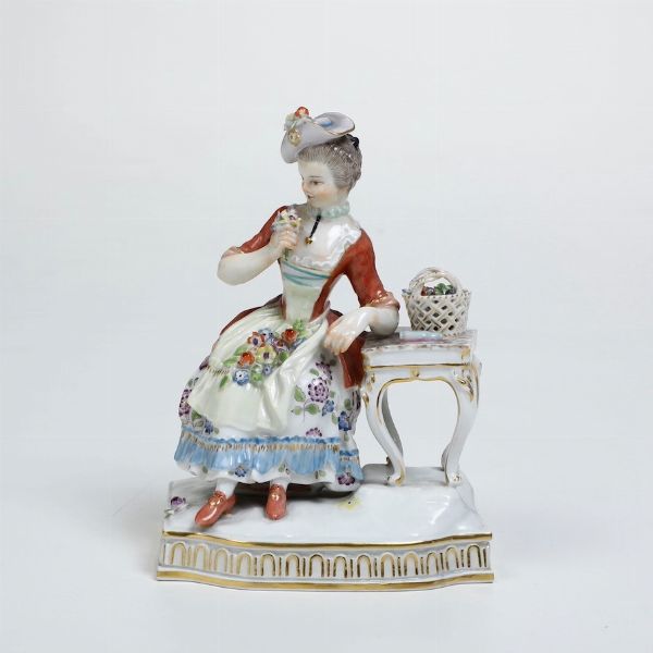 Figurina.<BR>Meissen, XX secolo.<BR>Modello di Johann Carl Sch�nheit, 1772.  - Asta Maioliche e Porcellane da Collezione - Associazione Nazionale - Case d'Asta italiane