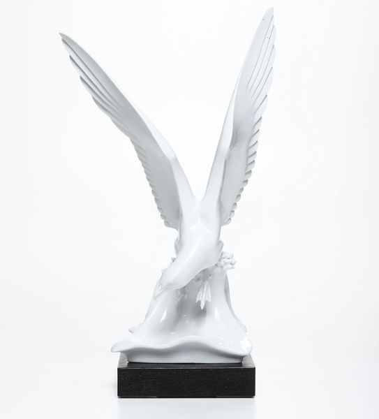 Figura di gabbiano.<BR>Meissen, Max Esser (1885-1945), Modello di Max Esser del 1934.  - Asta Maioliche e Porcellane da Collezione - Associazione Nazionale - Case d'Asta italiane