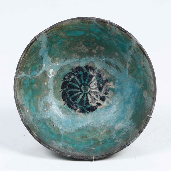 Coppa.<BR>Persia (Iran), XII-XIII secolo.  - Asta Maioliche e Porcellane da Collezione - Associazione Nazionale - Case d'Asta italiane