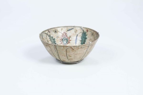 Coppa.<BR>Siria, XII-XIII secolo.  - Asta Maioliche e Porcellane da Collezione - Associazione Nazionale - Case d'Asta italiane