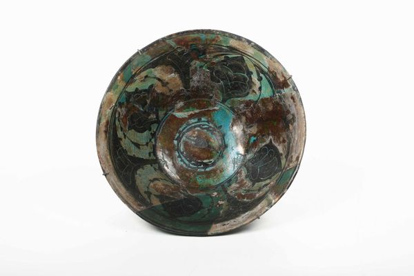 Coppa.<BR>Persia (Iran), XII-XIII secolo.  - Asta Maioliche e Porcellane da Collezione - Associazione Nazionale - Case d'Asta italiane