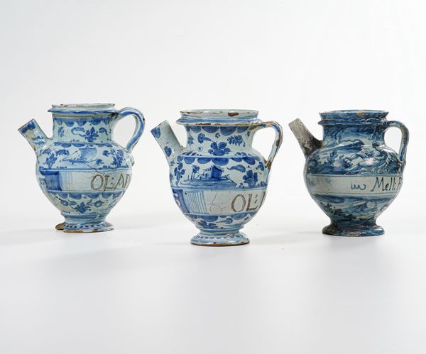 Tre orcioli.<BR>Savona, XVII-XVIII secolo.  - Asta Maioliche e Porcellane da Collezione - Associazione Nazionale - Case d'Asta italiane