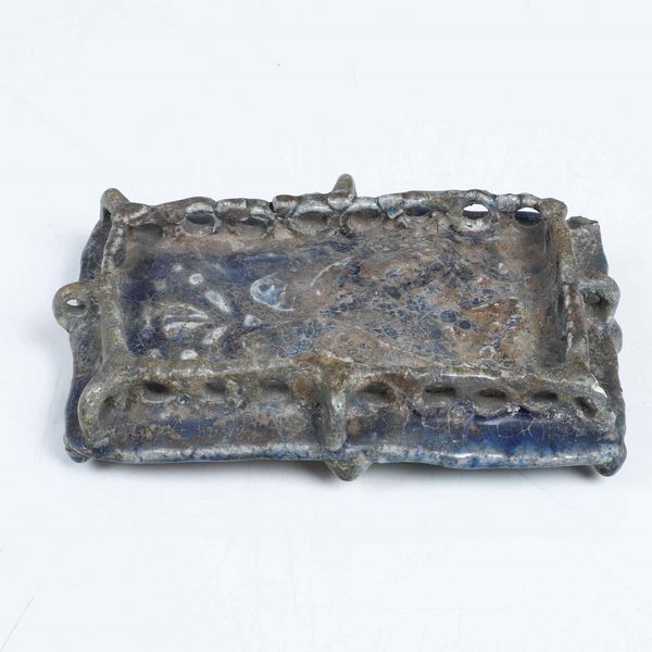 Modellino architettonico o vassoietto.<BR>Persia (Iran), XIII secolo.<BR><BR>  - Asta Maioliche e Porcellane da Collezione - Associazione Nazionale - Case d'Asta italiane