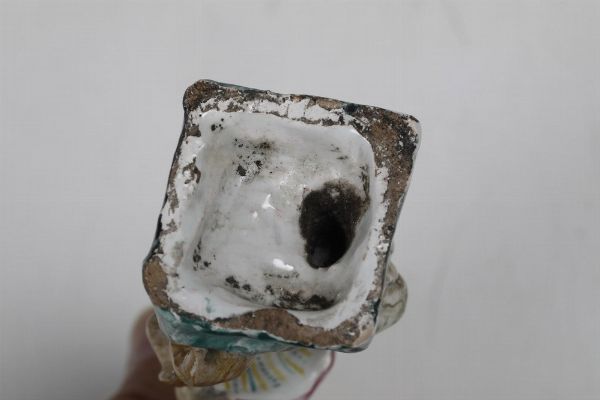 Figurina di ragazzo con cane.<BR>Savona, 1780-1790 circa.  - Asta Maioliche e Porcellane da Collezione - Associazione Nazionale - Case d'Asta italiane