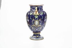 Vaso.<BR>Faenza, Manifattura Ferlini, 1904-1910.  - Asta Maioliche e Porcellane da Collezione - Associazione Nazionale - Case d'Asta italiane