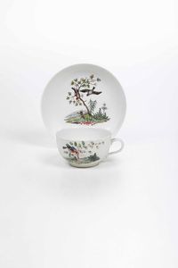 Tazza con piattino.<BR>Germania, Manifattura di Ansbach, 1765 circa.  - Asta Maioliche e Porcellane da Collezione - Associazione Nazionale - Case d'Asta italiane