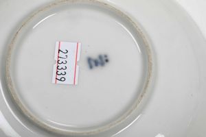 Tazza con piattino.<BR>Zurigo, 1775 circa.  - Asta Maioliche e Porcellane da Collezione - Associazione Nazionale - Case d'Asta italiane