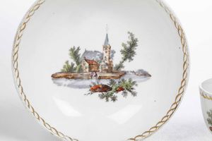 Tazza con piattino.<BR>Olanda, Manifattura L�Aia (Den Haag), 1776-1790.<BR><BR>  - Asta Maioliche e Porcellane da Collezione - Associazione Nazionale - Case d'Asta italiane