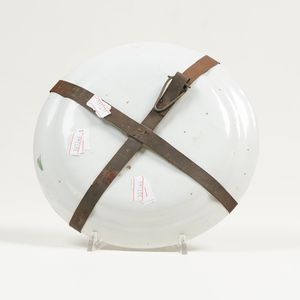 Piatto.<BR>Pesaro, Manifattura Casali e Callegari, seconda met� del XVIII secolo.  - Asta Maioliche e Porcellane da Collezione - Associazione Nazionale - Case d'Asta italiane