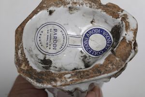 Figurina di pescivendola.<BR>Savona, 1780-1785 circa.  - Asta Maioliche e Porcellane da Collezione - Associazione Nazionale - Case d'Asta italiane