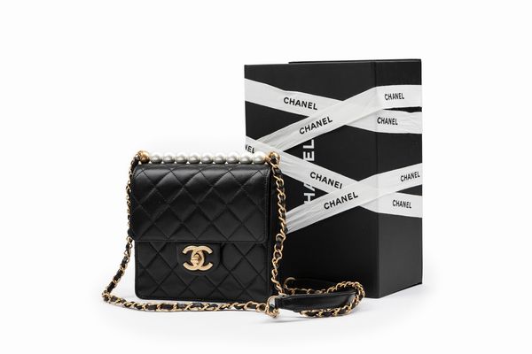 CHANEL : Piccola borsa  - Asta Luxury Fashion - Associazione Nazionale - Case d'Asta italiane
