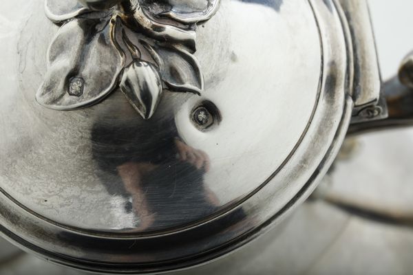 Caffettiera. Francia XX secolo  - Asta Argenti - Associazione Nazionale - Case d'Asta italiane