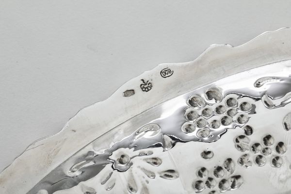 Piatto. Argenteria milanese del XX secolo, argentiere Genazzi  - Asta Argenti - Associazione Nazionale - Case d'Asta italiane