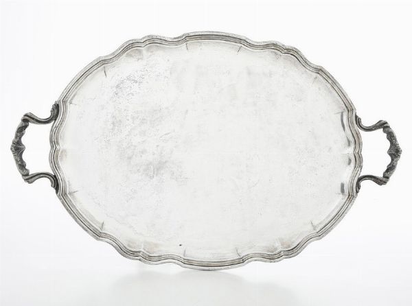 Vassoio biansato. Argenteria italiana, prima metà del XX secolo  - Asta Argenti - Associazione Nazionale - Case d'Asta italiane