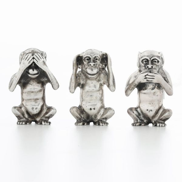 Tre Scimmie Non vedo, non parlo, non sento. Argenteria veneta del XX secolo, argentiere F.lli Menegazzi, Vicenza  - Asta Argenti - Associazione Nazionale - Case d'Asta italiane