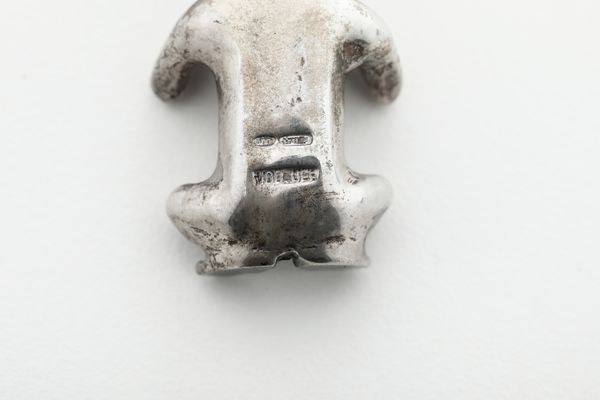 Tre Scimmie Non vedo, non parlo, non sento. Argenteria veneta del XX secolo, argentiere F.lli Menegazzi, Vicenza  - Asta Argenti - Associazione Nazionale - Case d'Asta italiane