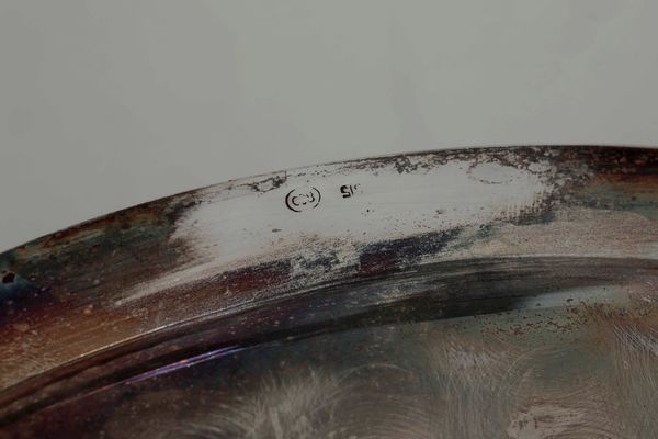 Set da tavola in argento composto da acetoliera, formaggiera e porta sale. Varie manifatture italiane del XX secolo  - Asta Argenti - Associazione Nazionale - Case d'Asta italiane