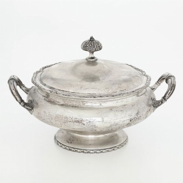 Zuppiera. Argenteria italiana del XX secolo, argentiere Cesa, Alessandria per gioielleria A.Barabino  - Asta Argenti - Associazione Nazionale - Case d'Asta italiane
