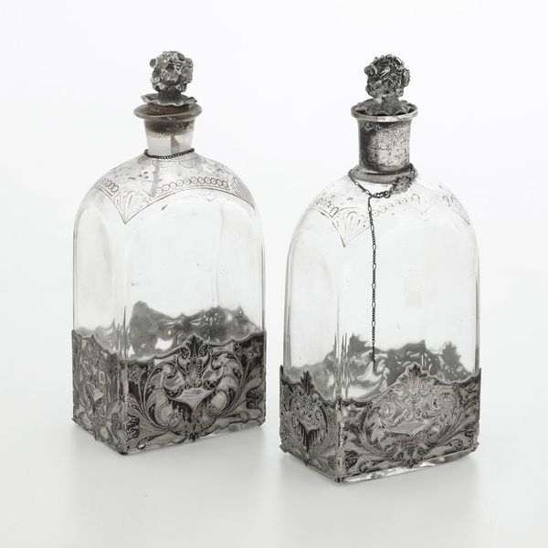 Coppia di bottiglie. Argenteria italiana del XX secolo, apparentemente prive di punzonatura  - Asta Argenti - Associazione Nazionale - Case d'Asta italiane