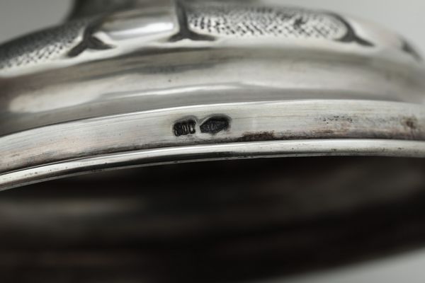 Due vasetti diversi. Argenteria italiana del XX secolo, argentieri differenti  - Asta Argenti - Associazione Nazionale - Case d'Asta italiane