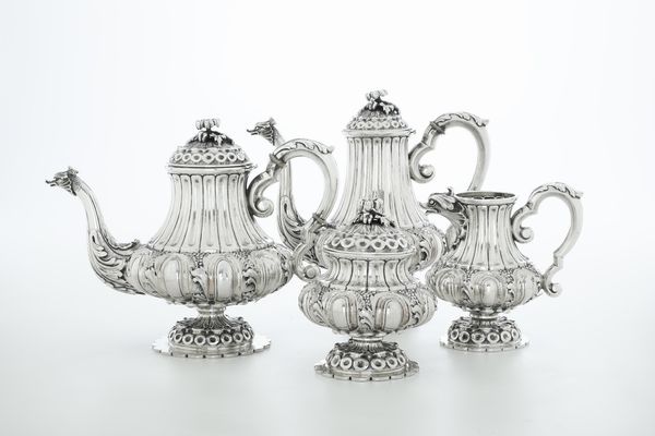 Servizio da tè e caffè. Argenteria italiana del XX secolo  - Asta Argenti - Associazione Nazionale - Case d'Asta italiane