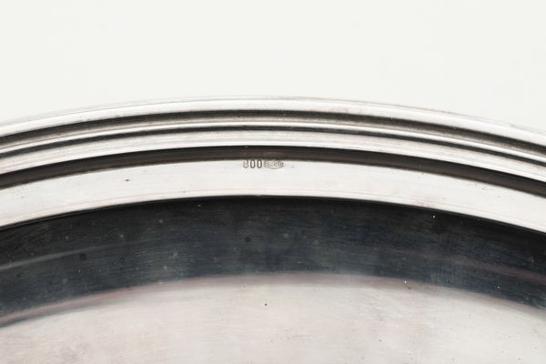 Tre piatti. Argenteria veneta del XX secolo, argentiere Rino Greggio, Padova  - Asta Argenti - Associazione Nazionale - Case d'Asta italiane