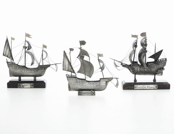 Tre velieri. Argenteria italiana del XX secolo, bolli degli argentieri consunti  - Asta Argenti - Associazione Nazionale - Case d'Asta italiane
